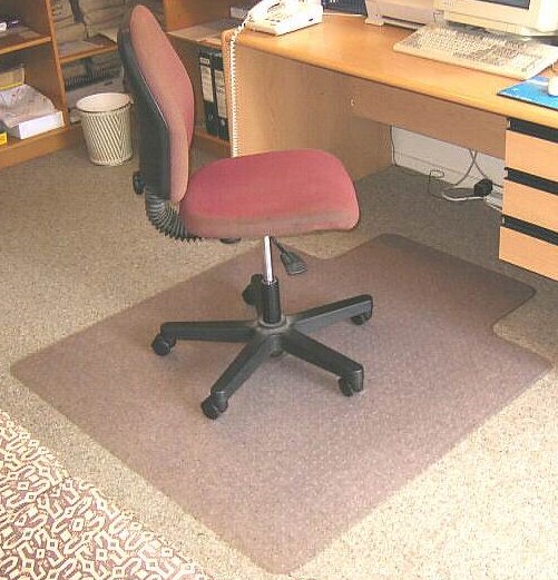 Chairmat 114cm x 135cm Keyhole Shaped Mat
